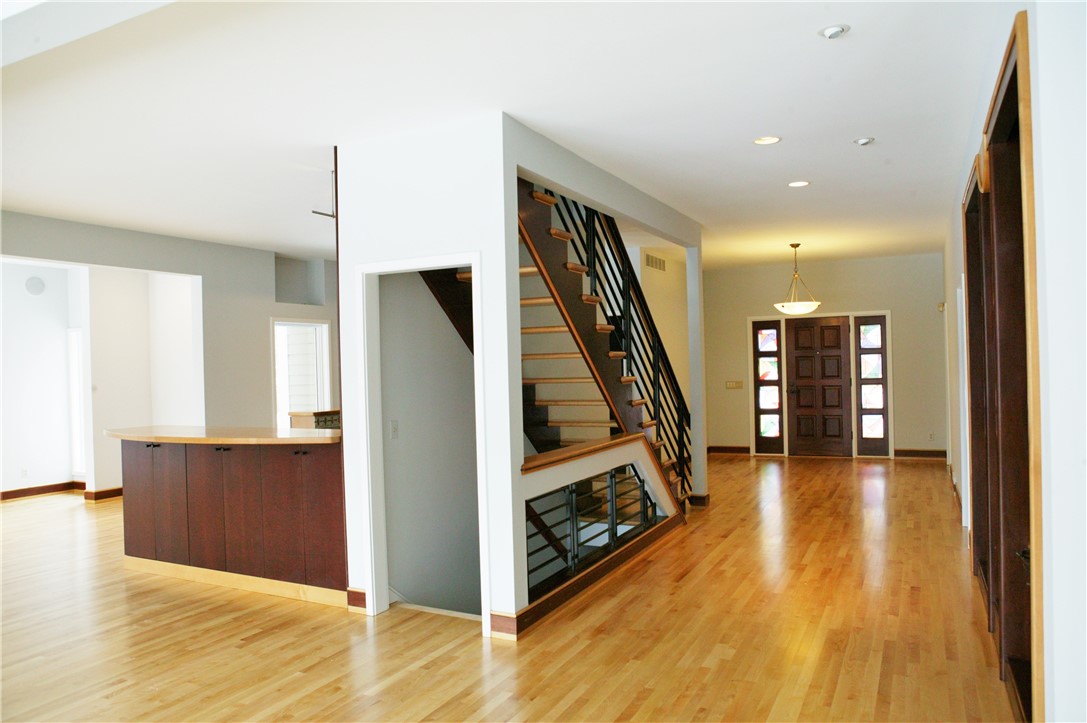 40 Mitchell Road Pittsford, NY 14534 - Photo 3 of 14