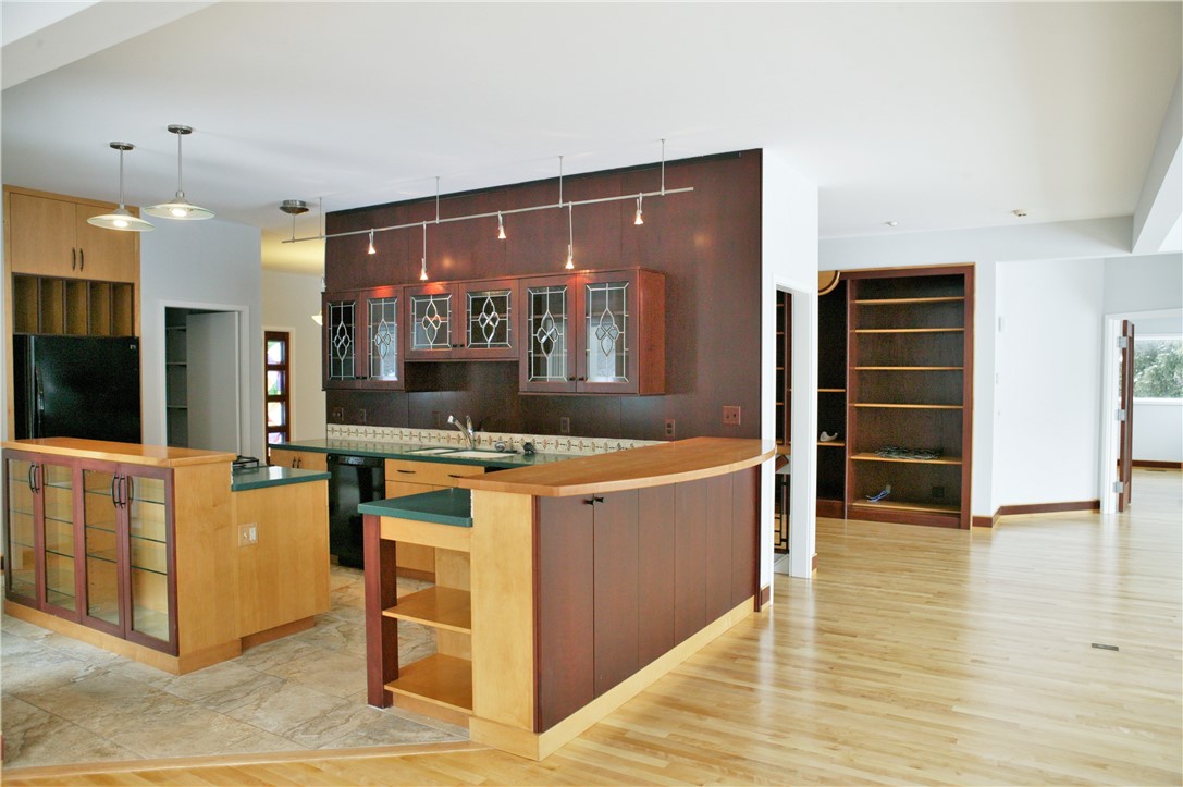 40 Mitchell Road Pittsford, NY 14534 - Photo 4 of 14