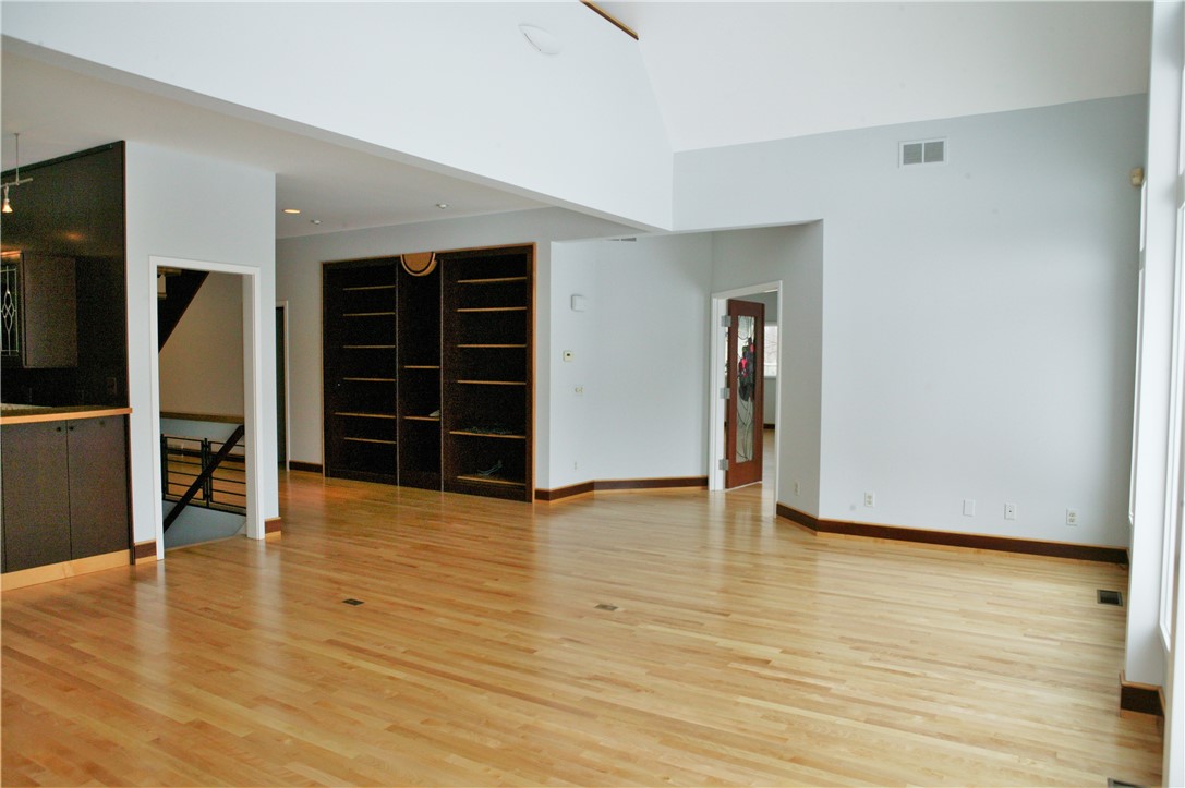 40 Mitchell Road Pittsford, NY 14534 - Photo 5 of 14