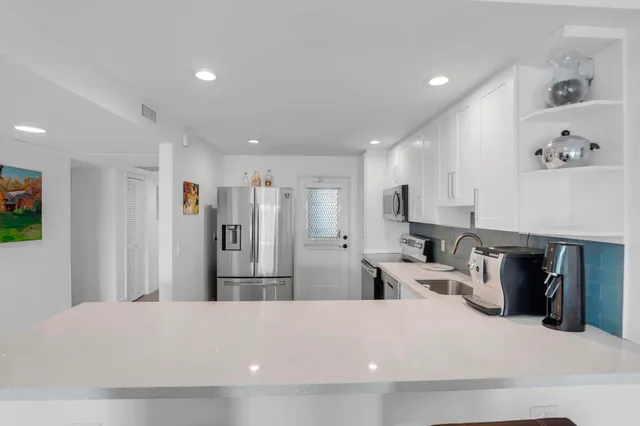 $299,000 | 2800 North Palm Aire Drive, Unit 401, Pompano Beach, FL 33069