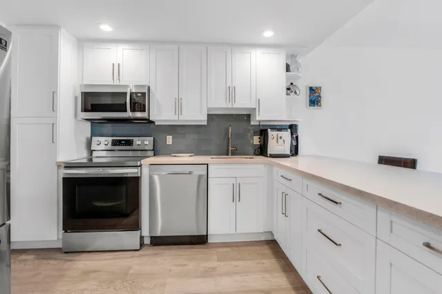 $299,000 | 2800 North Palm Aire Drive, Unit 401, Pompano Beach, FL 33069