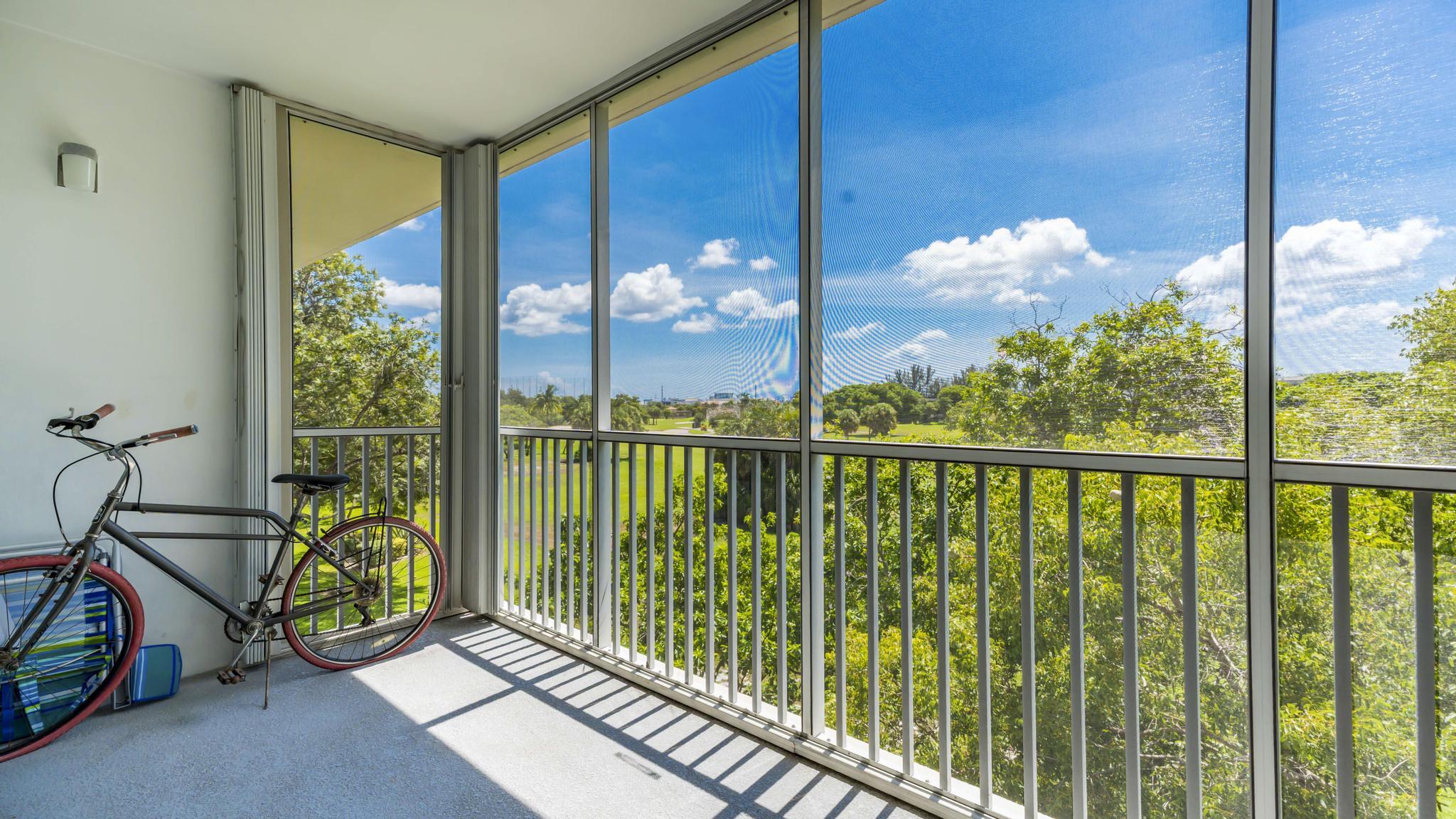 2800 North Palm Aire Drive, Unit 401 Pompano Beach, FL 33069 - Photo 28 of 60 032