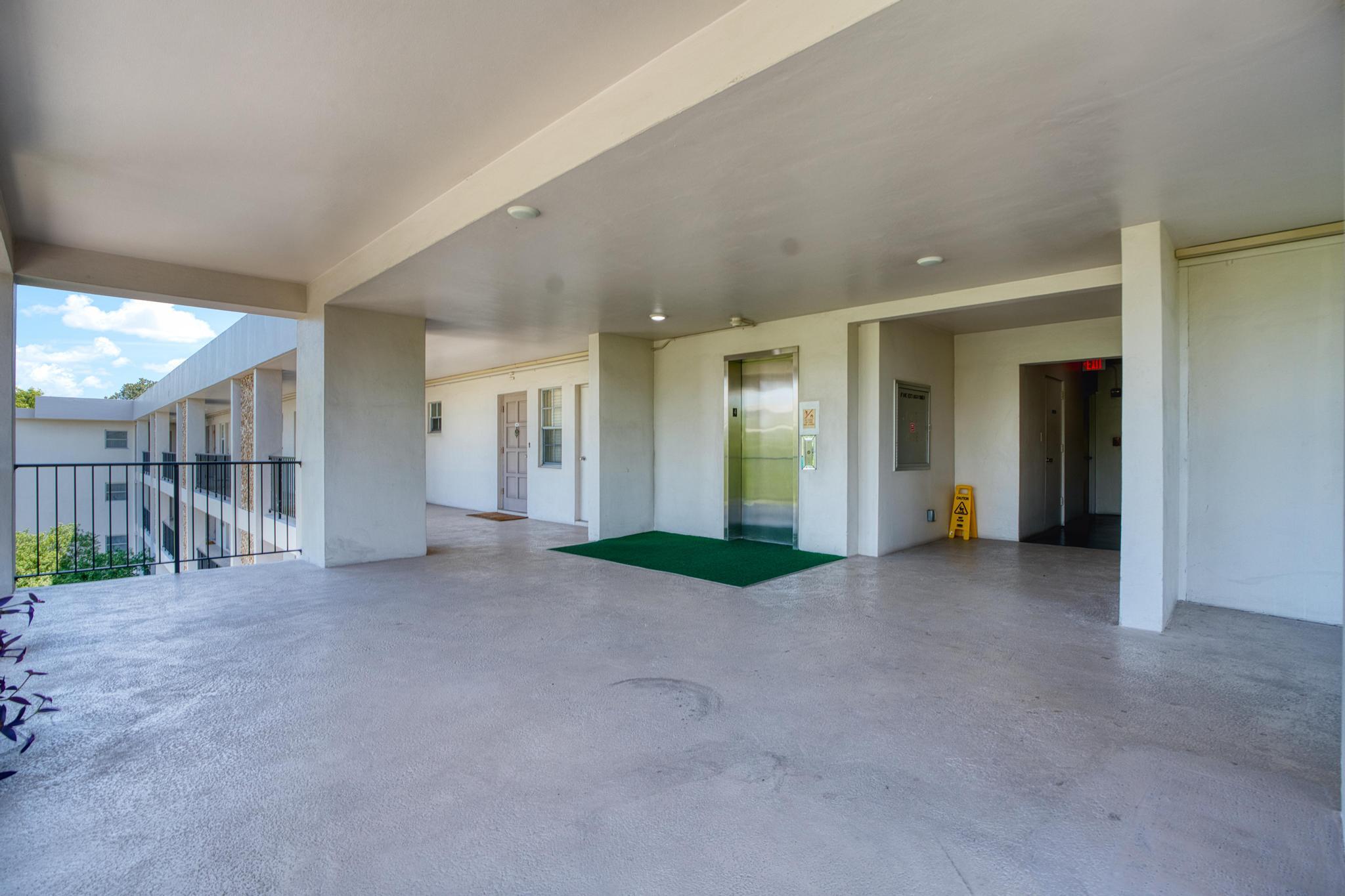 2800 North Palm Aire Drive, Unit 401 Pompano Beach, FL 33069 - Photo 30 of 60 029