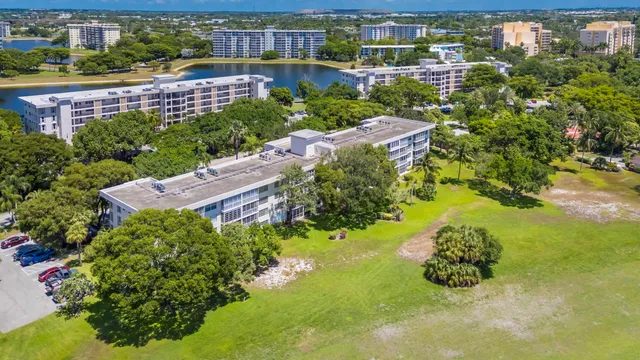 $299,000 | 2800 North Palm Aire Drive, Unit 401, Pompano Beach, FL 33069