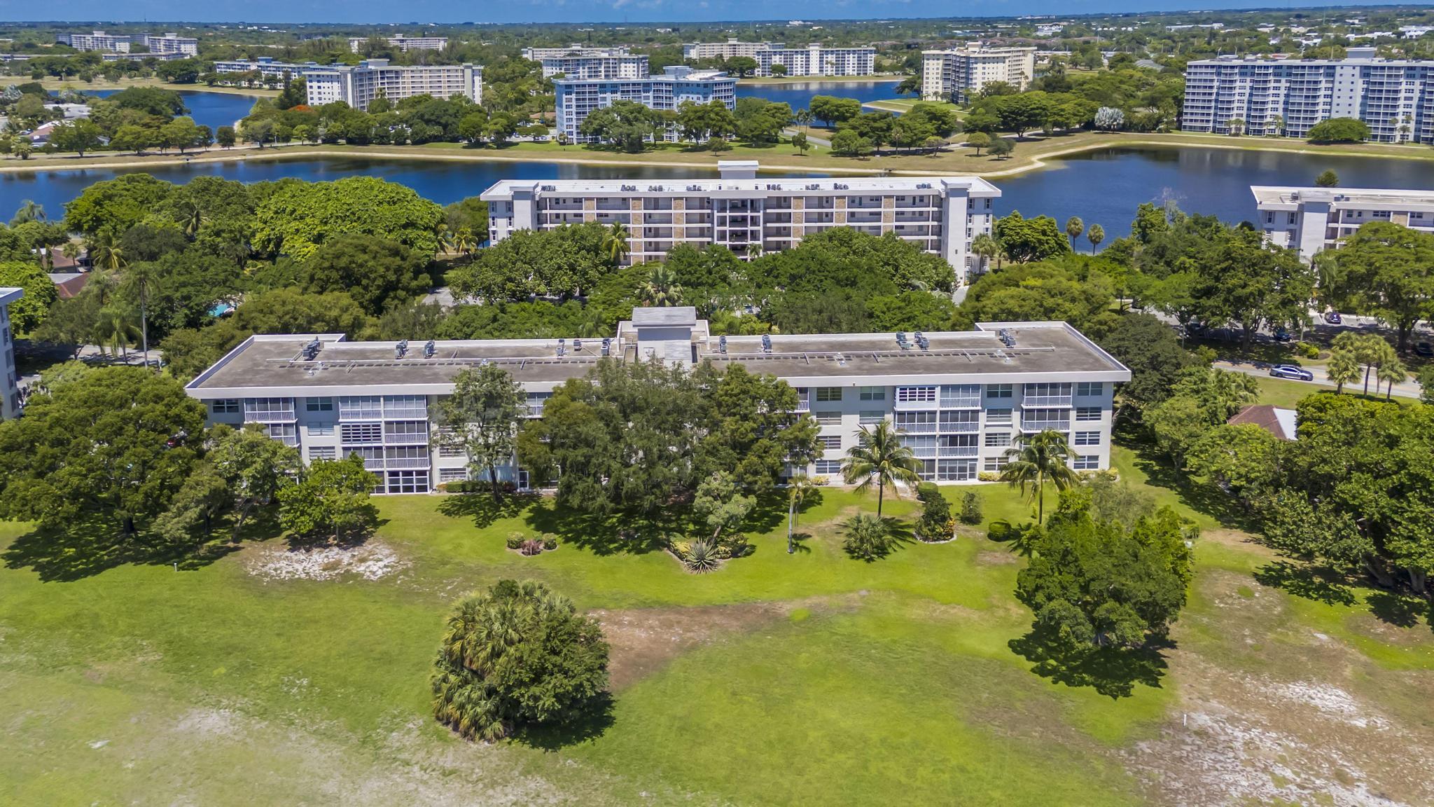 2800 North Palm Aire Drive, Unit 401 Pompano Beach, FL 33069 - Photo 44 of 60 046