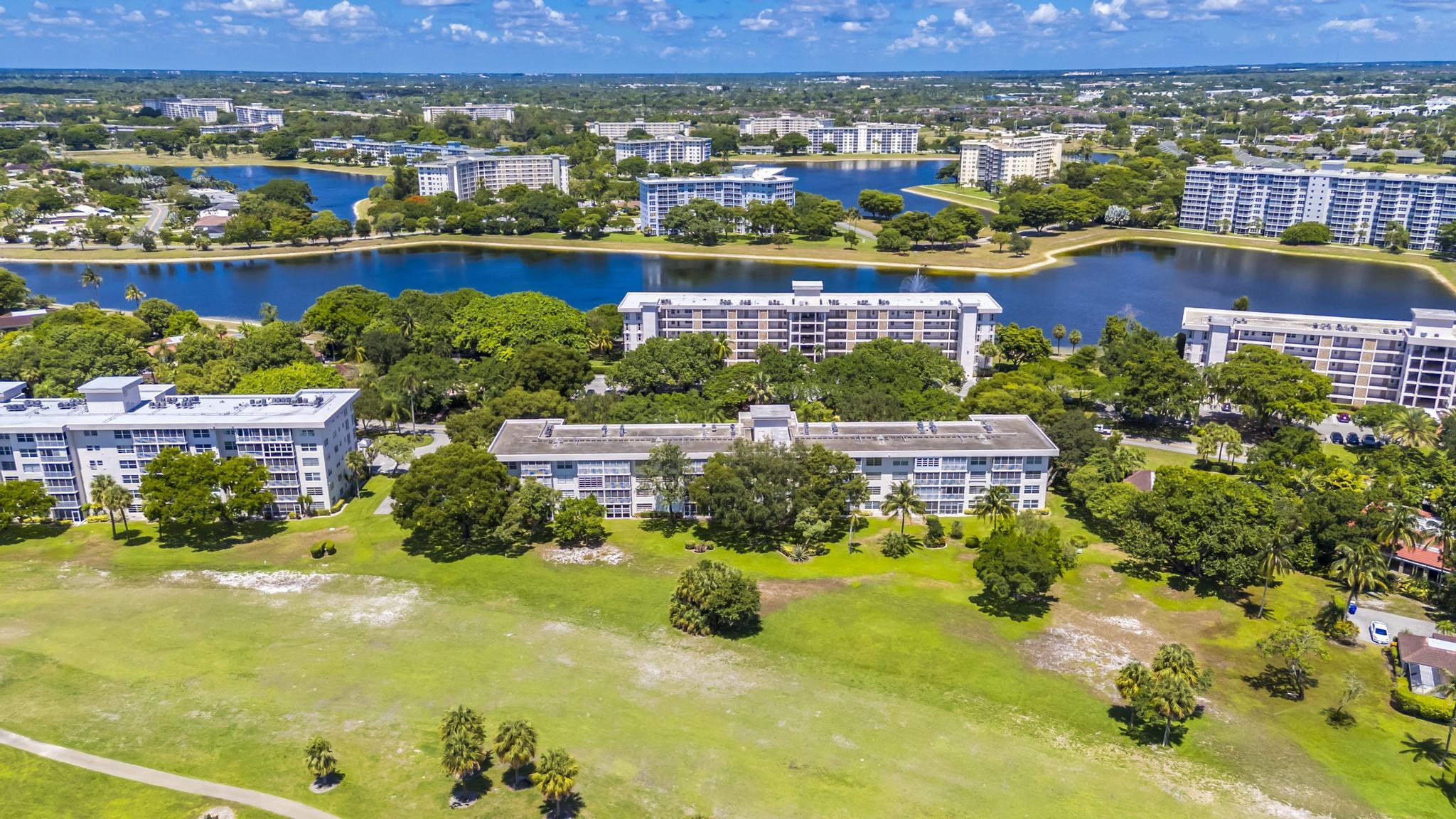 2800 North Palm Aire Drive, Unit 401 Pompano Beach, FL 33069 - Photo 45 of 60 047