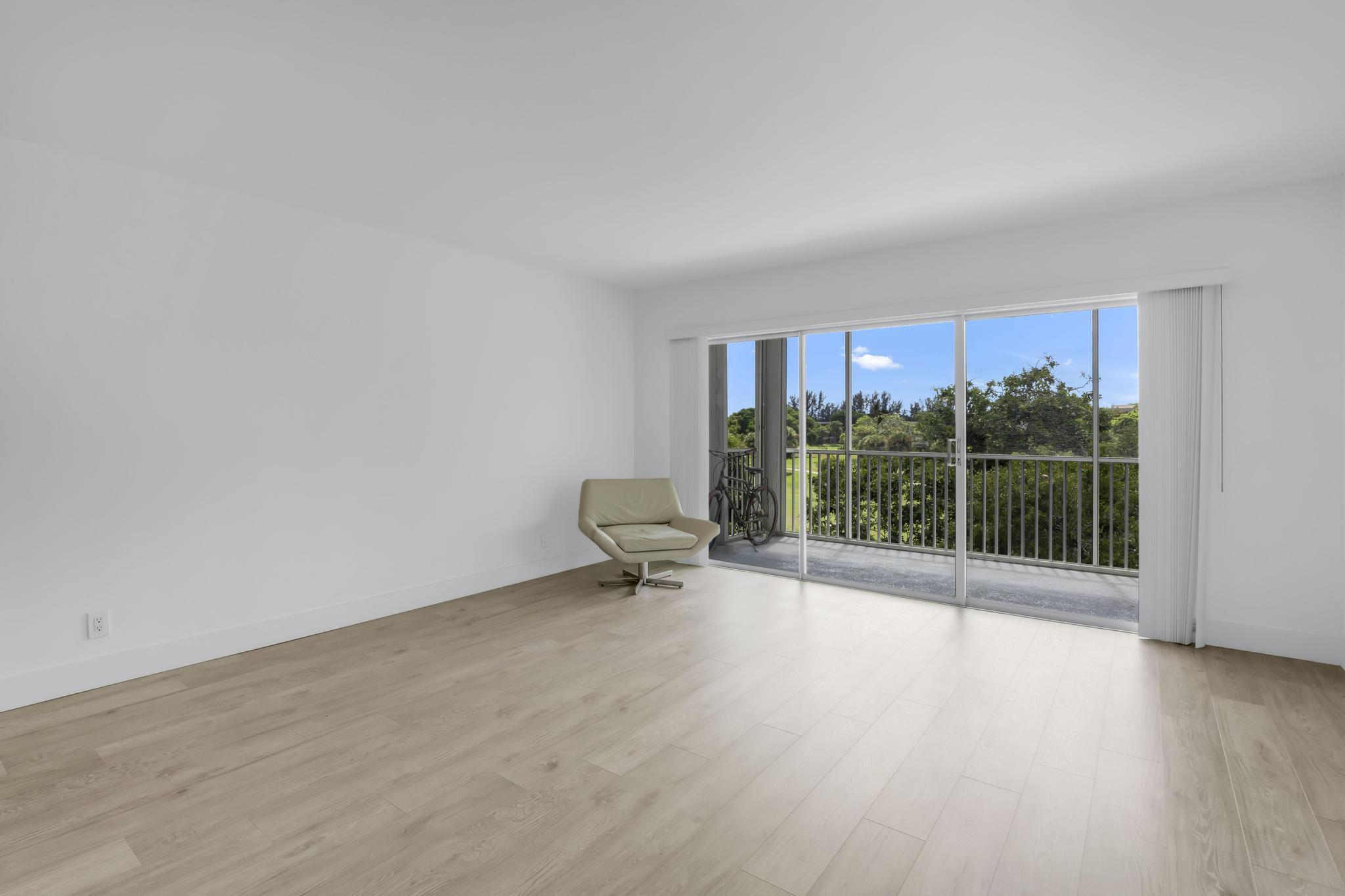 2800 North Palm Aire Drive, Unit 401 Pompano Beach, FL 33069 - Photo 5 of 60 005