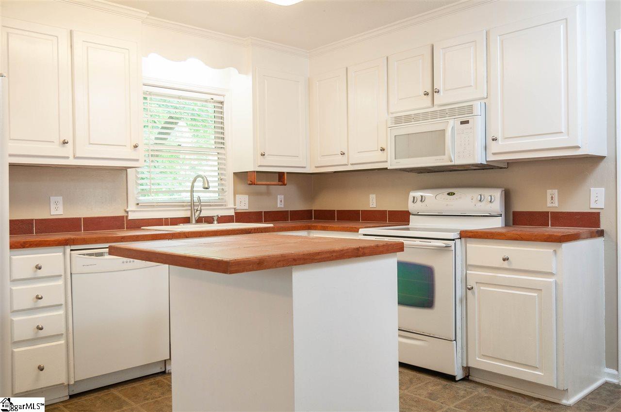 220 Hardwood Road Greenville, SC 29607 - Photo 11 of 34 Gallery Image 11