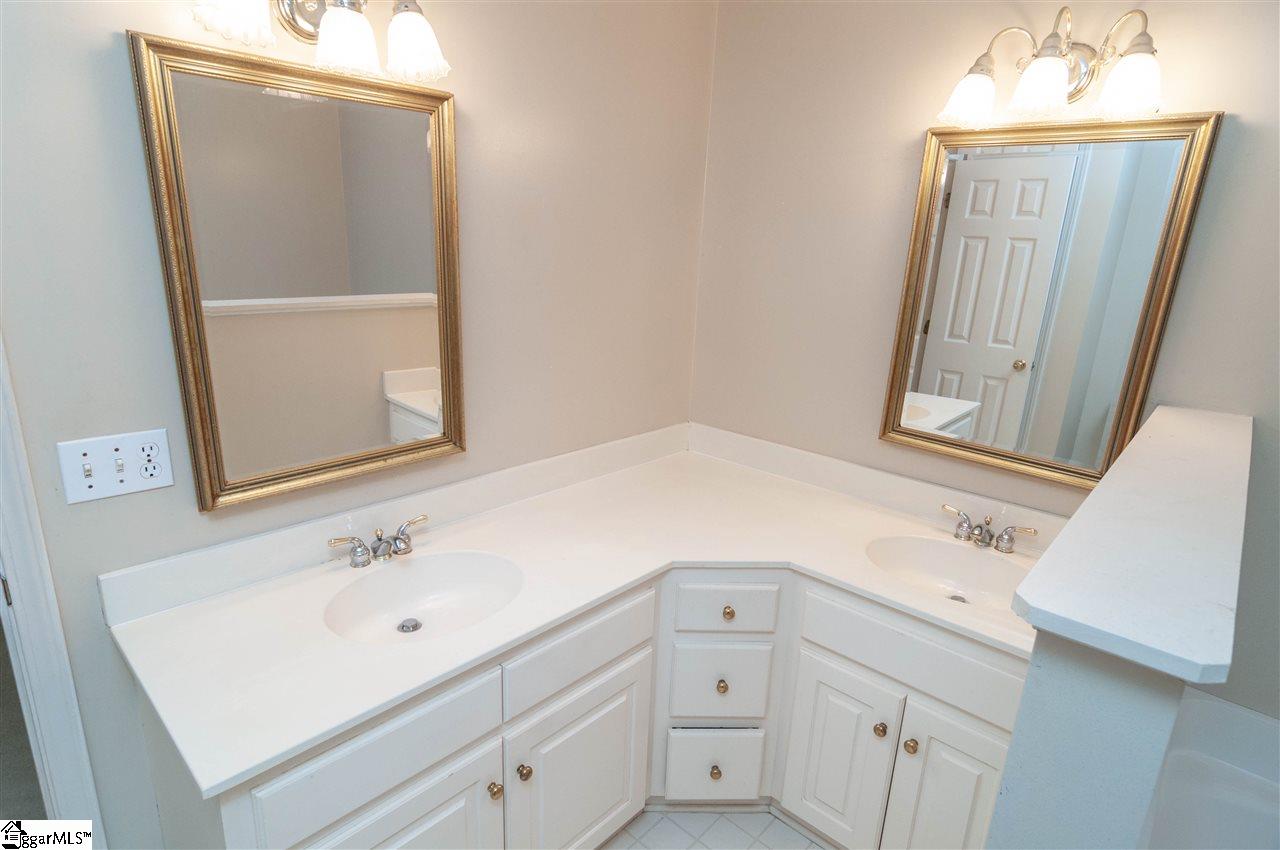220 Hardwood Road Greenville, SC 29607 - Photo 19 of 34 Gallery Image 19