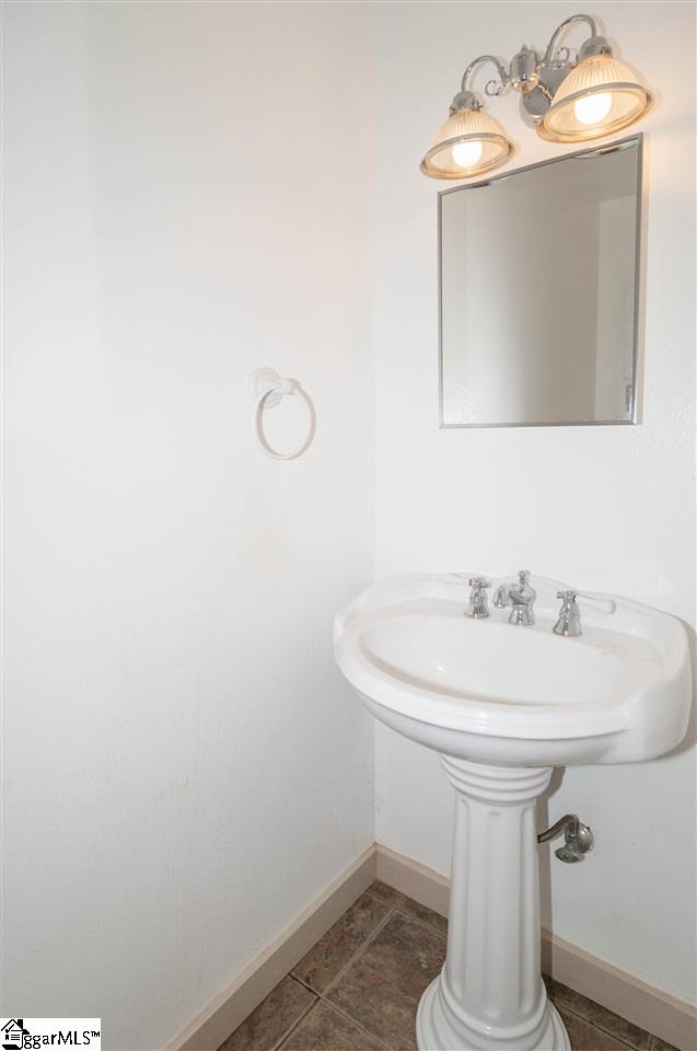 220 Hardwood Road Greenville, SC 29607 - Photo 24 of 34 Gallery Image 24