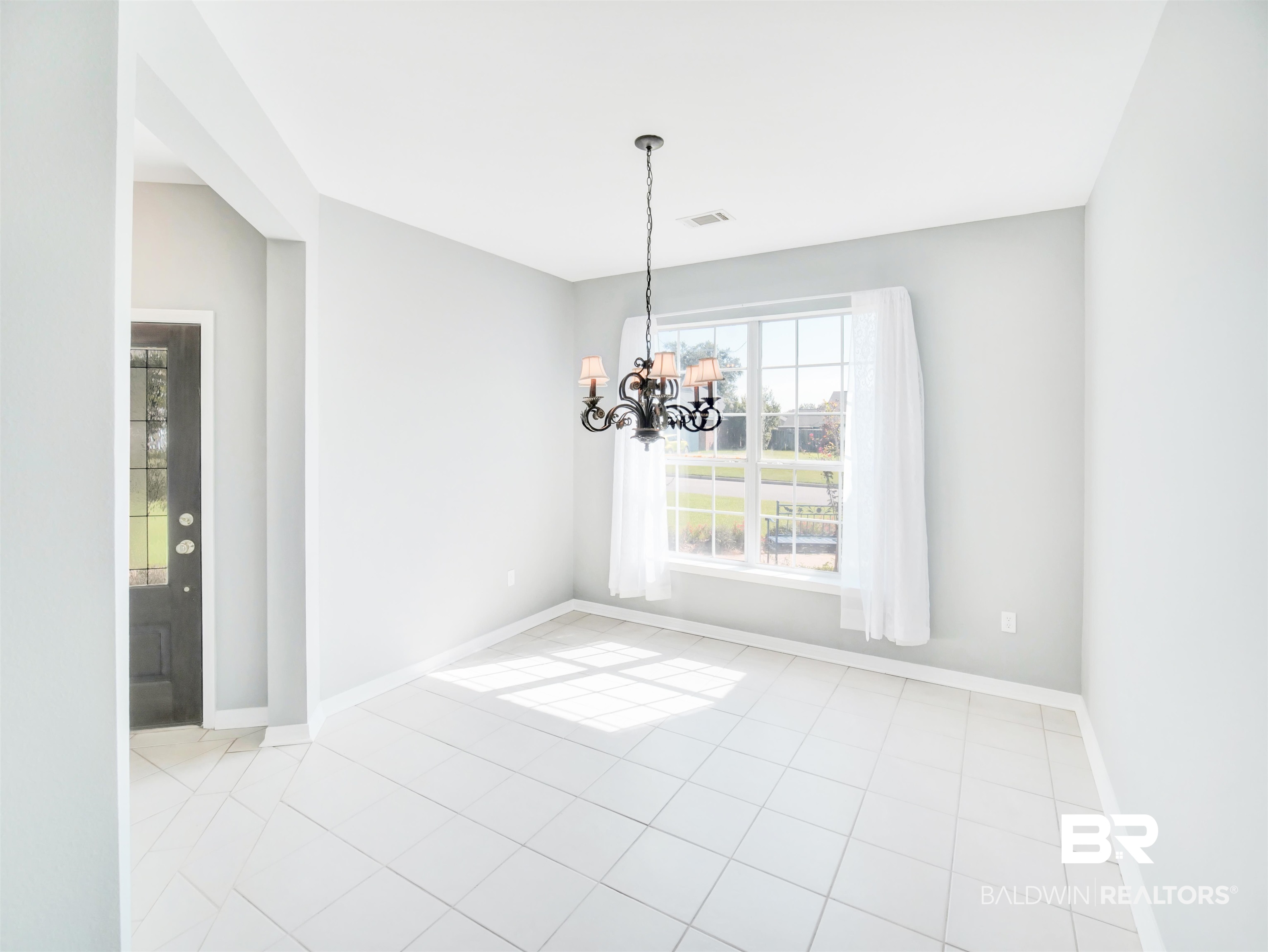 3213 Upton Gray Place Foley, AL 36535 - Photo 5 of 20 Gallery Image 5