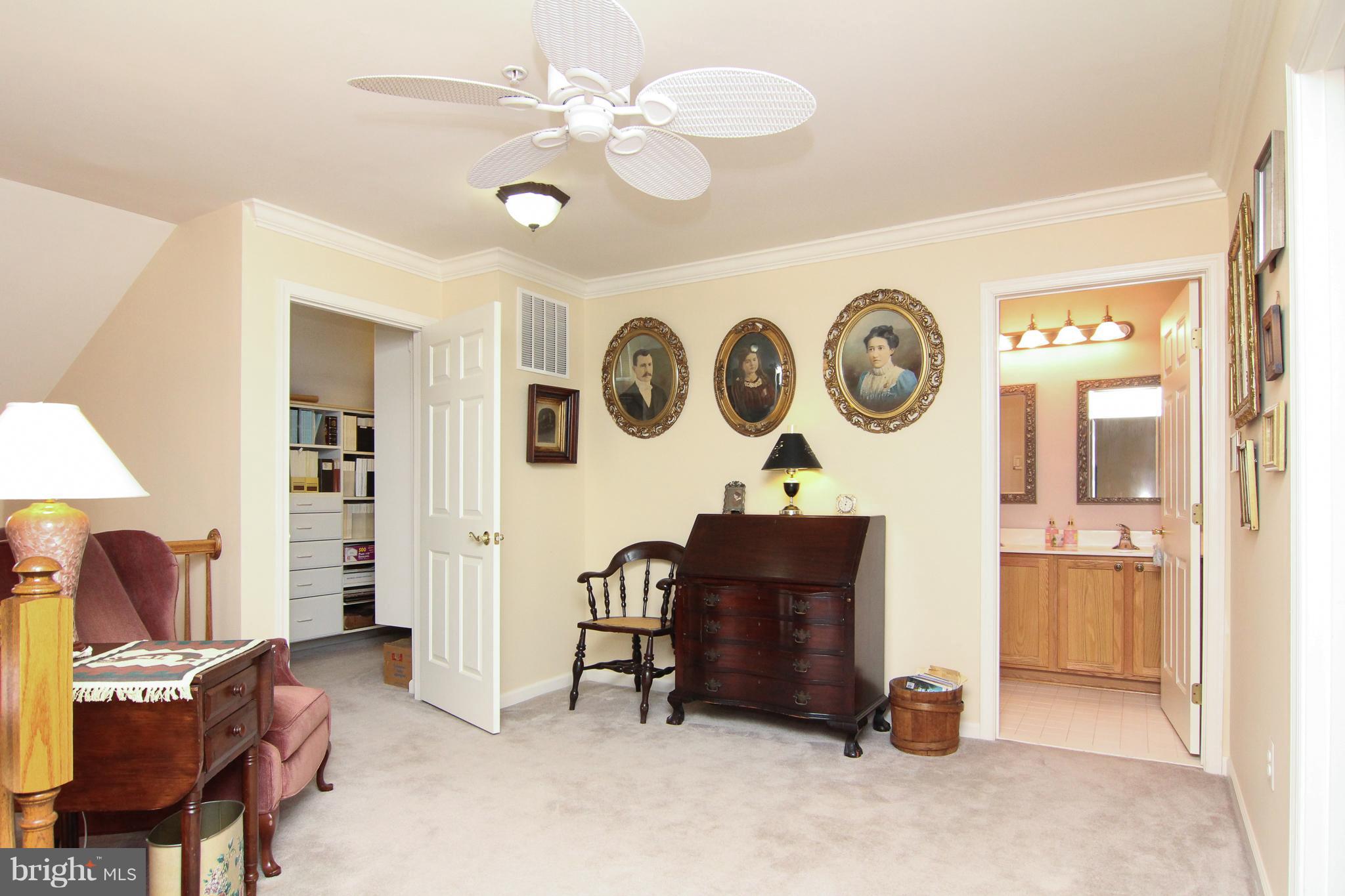 4401 Summer Grape Road Baltimore, MD 21208 - Photo 18 of 30 2nd Level Loft/Office Space w/ Walk in Closet