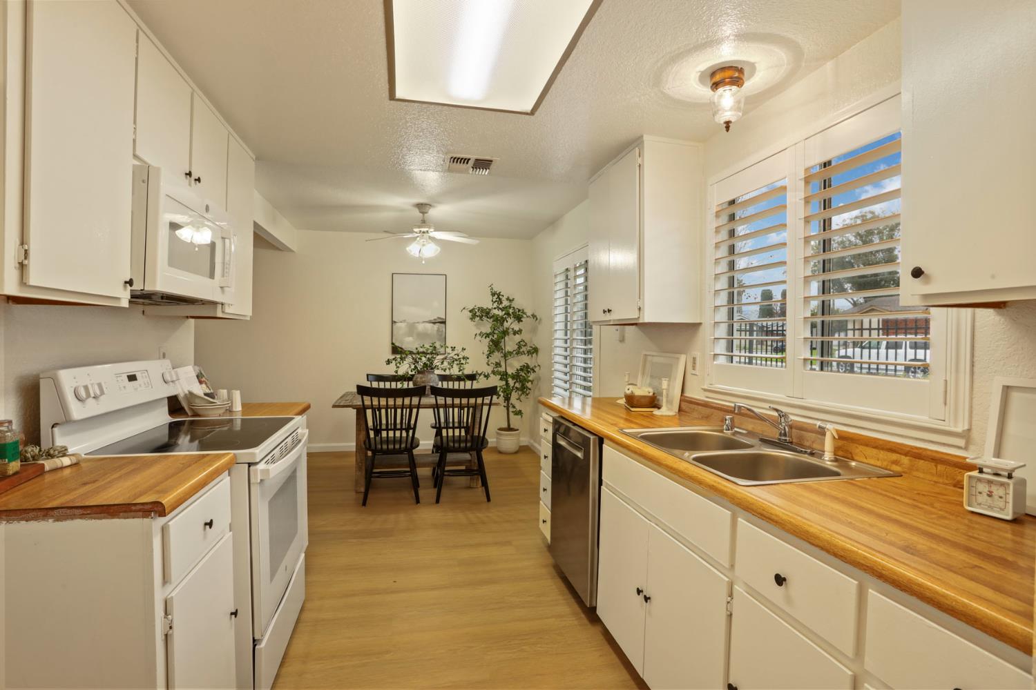 515 Peerless Way, Unit 13 Tracy, CA 95376 - Photo 11 of 41