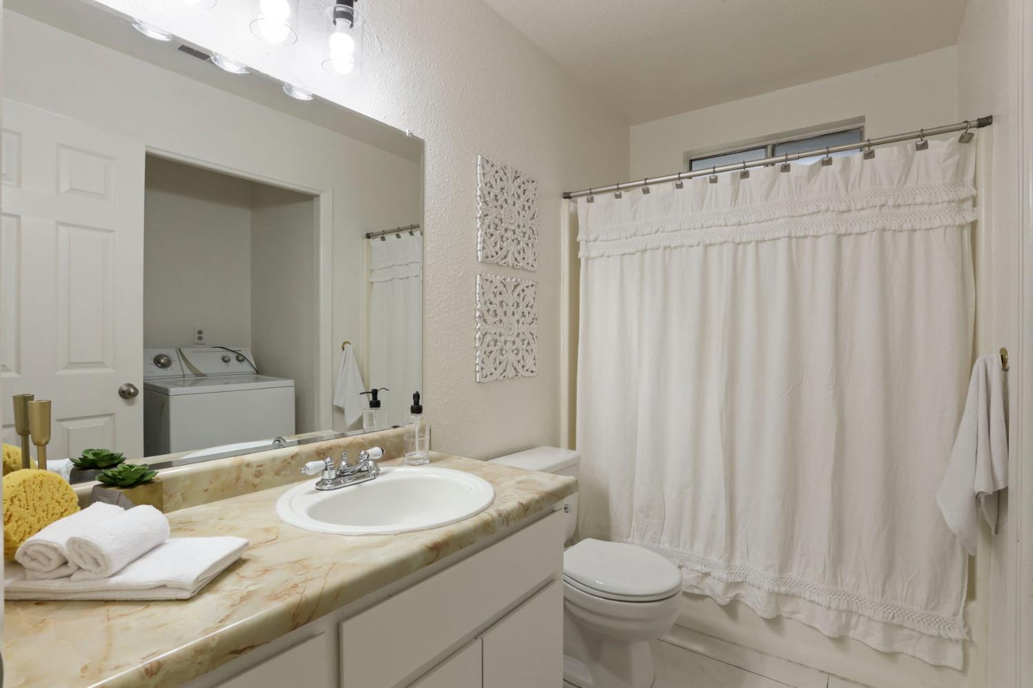 515 Peerless Way, Unit 13 Tracy, CA 95376 - Photo 26 of 41