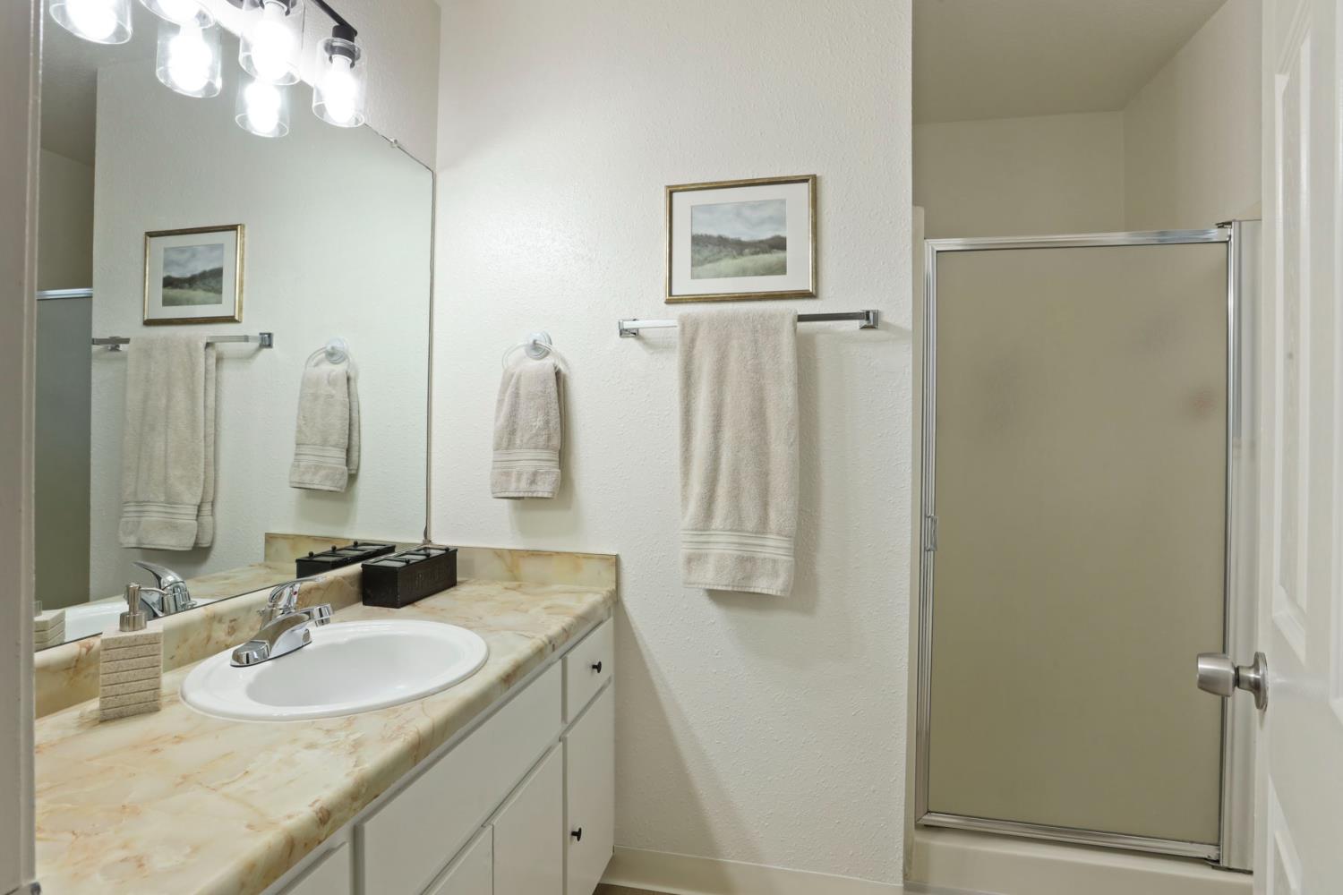 515 Peerless Way, Unit 13 Tracy, CA 95376 - Photo 30 of 41