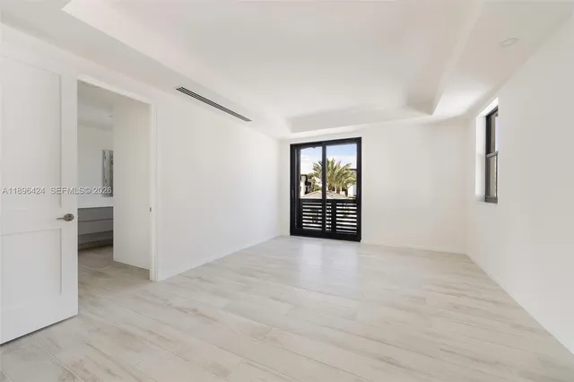 $12,000 | 7498 Southwest 100th Street, Unit 8, Pinecrest, FL 33156