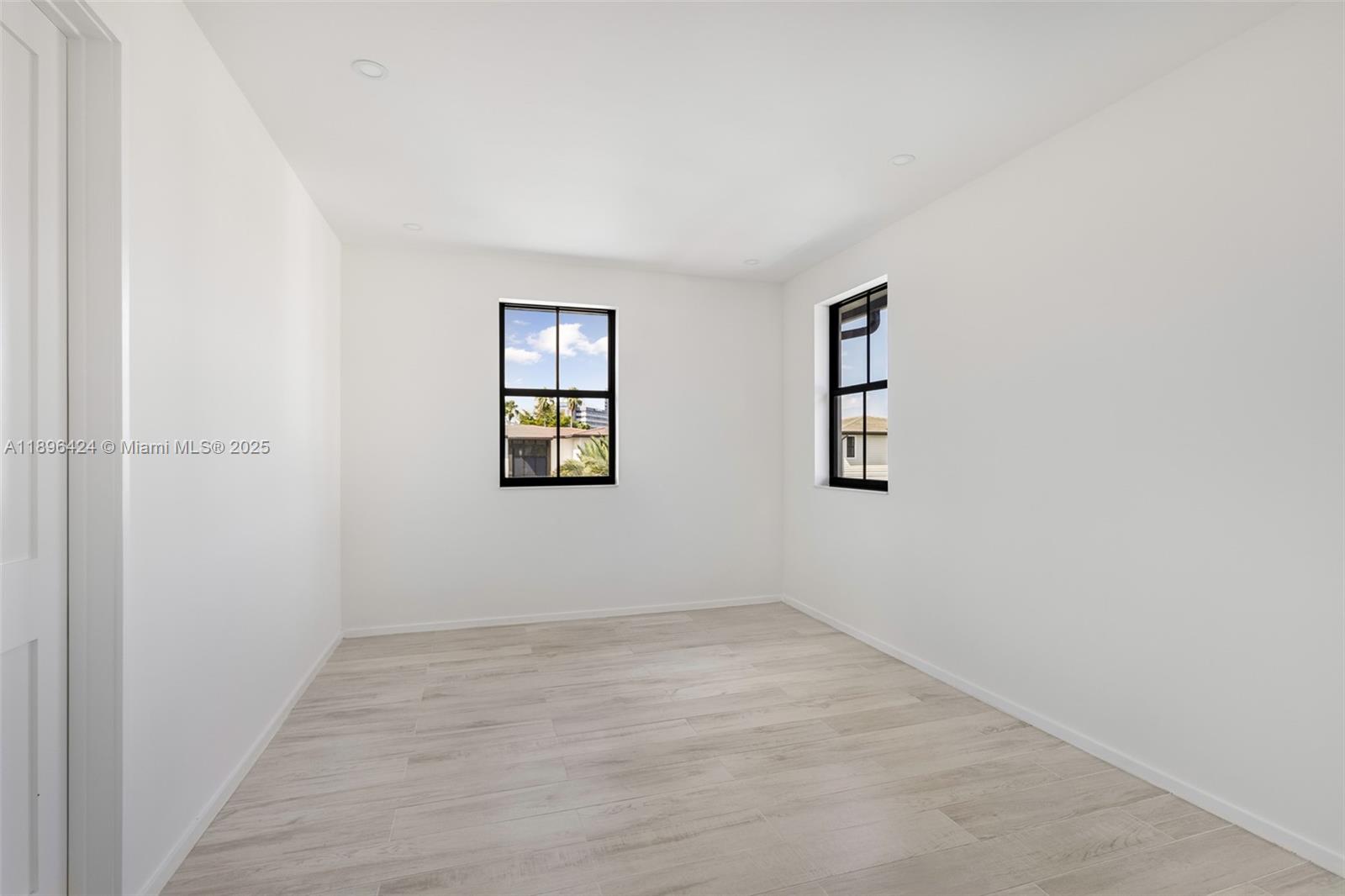 7498 Southwest 100th Street, Unit 8 Pinecrest, FL 33156 - Photo 27 of 61