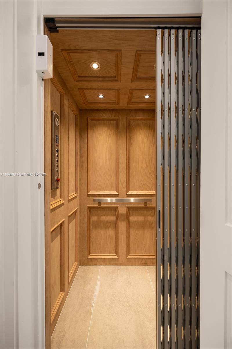 7498 Southwest 100th Street, Unit 8 Pinecrest, FL 33156 - Photo 40 of 61