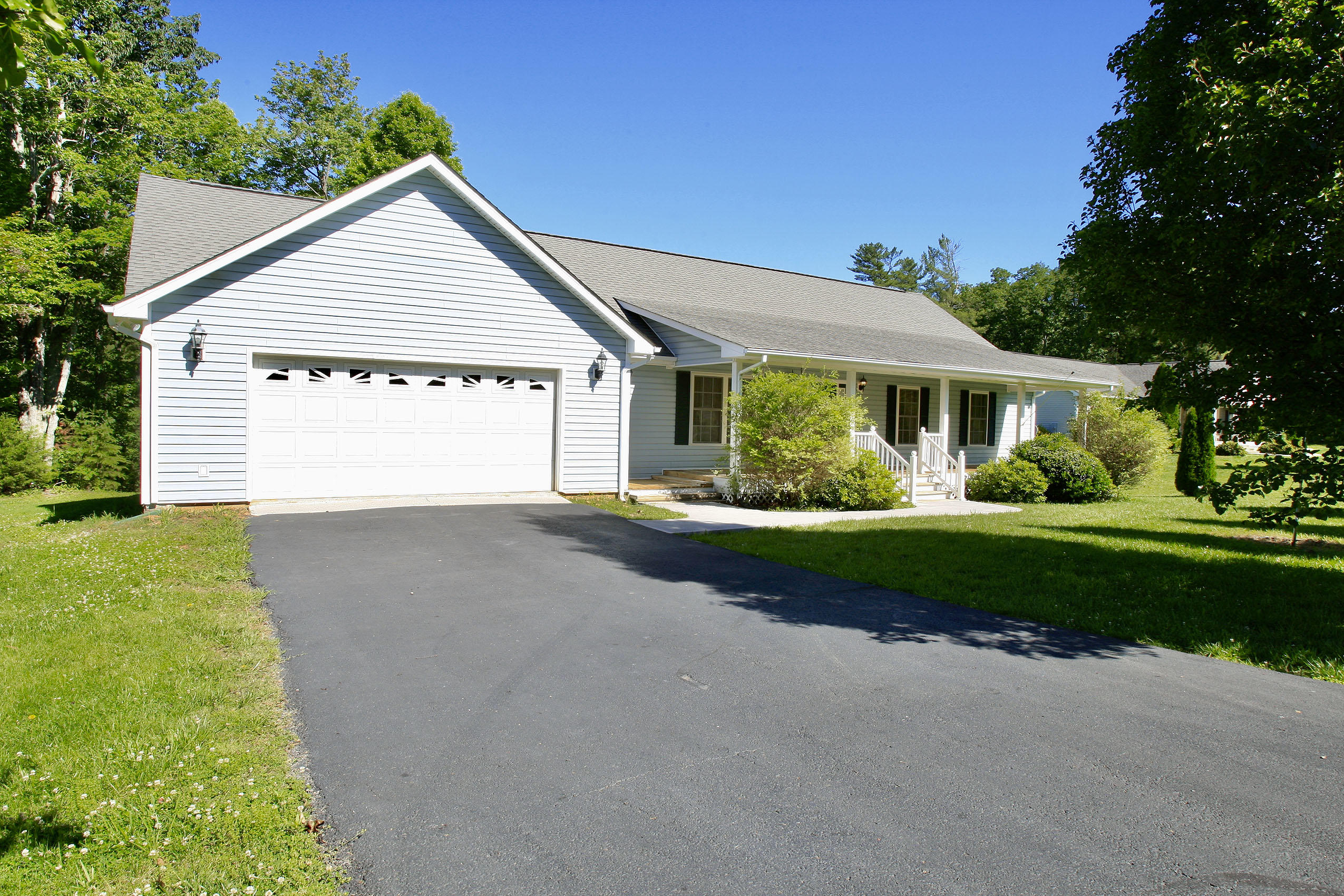390 Stonybrook Road Wirtz, VA 24184 - Photo 2 of 59 _V4B9477.jpeg