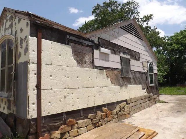 $99,999 | 111 Blackwell Street, Pasadena, TX 77506