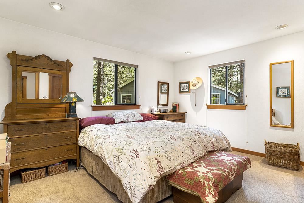 10155 Donner Trail Road Truckee, CA 96161 - Photo 10 of 21 Gallery Image 10