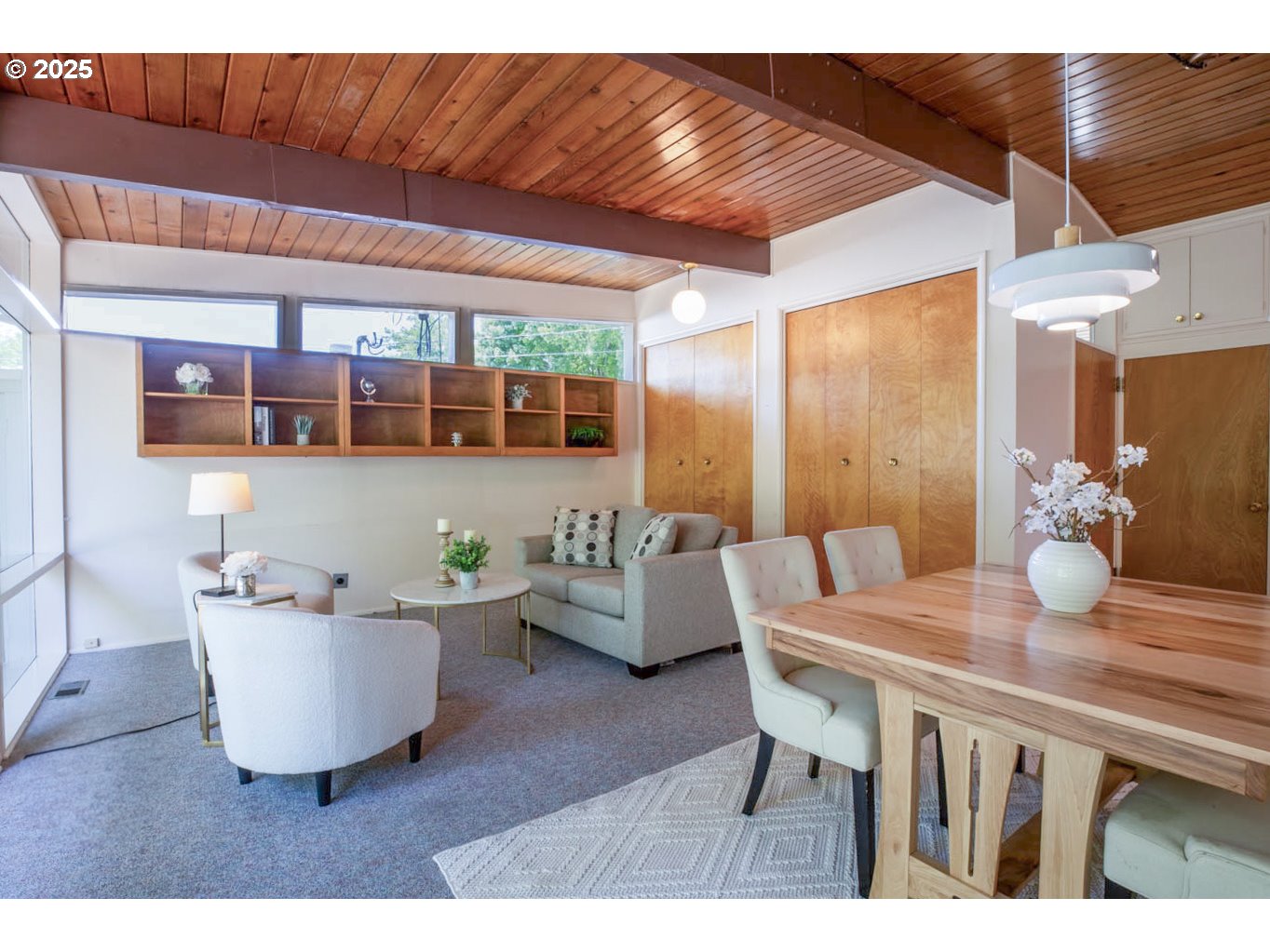 1439 Barton Street Eugene, OR 97404 - Photo 14 of 30 a dining room with furniture and wooden floor