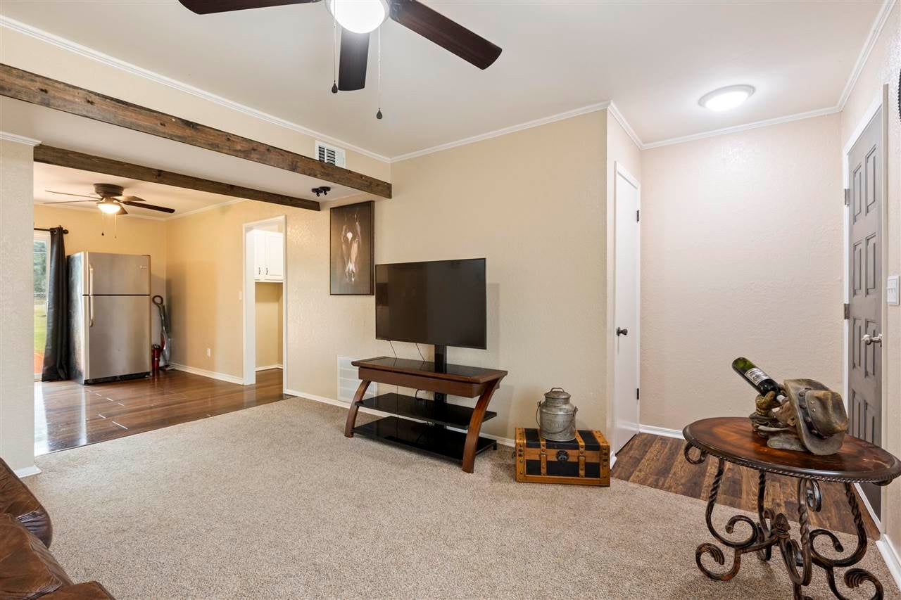 204 East Maple Avenue Perry, OK 73077 - Photo 12 of 35 Gallery Image 12