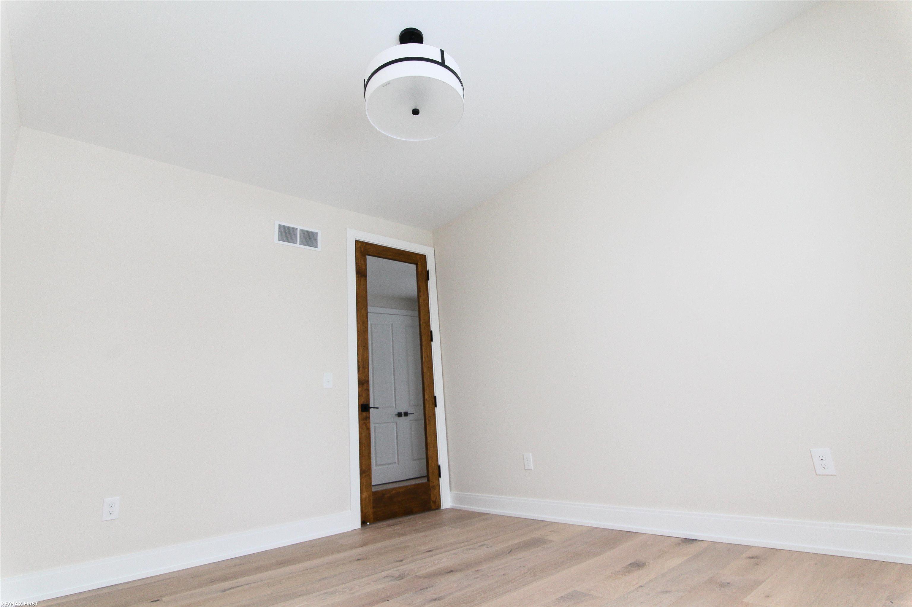 3072 Claret Lane, Unit 11 Rochester, MI 48309 - Photo 5 of 45
