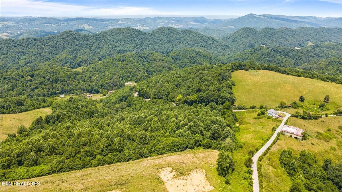 6 Bundren Mountain Road Tazewell, TN 37879 - Photo 7 of 14 13-Bundren Mountain Rd