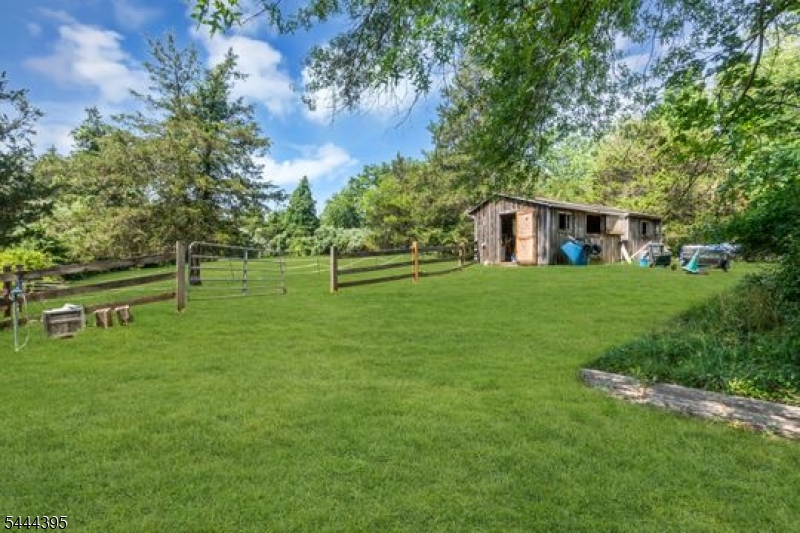 160 Hillcrest Road Flemington, NJ 08822 - Photo 25 of 40