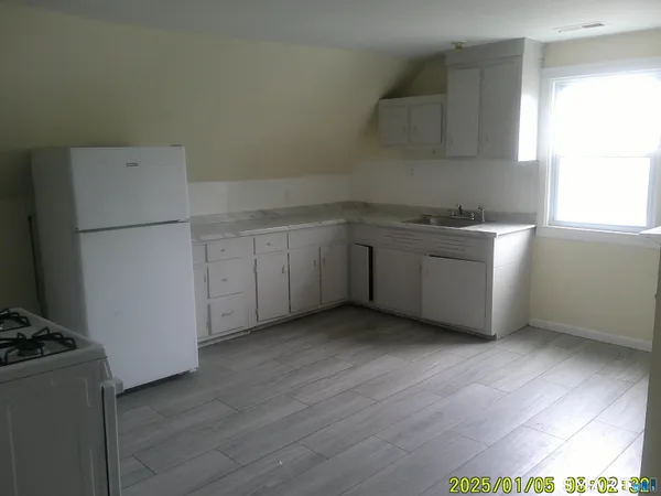$2,000 | 59 Westfield Avenue, Bridgeport, CT 06606