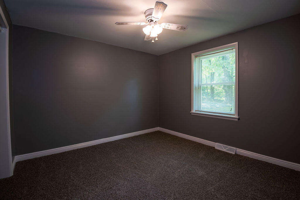 65785 Conrad Road Edwardsburg, MI 49112 - Photo 15 of 28 Conrad-24-HDR