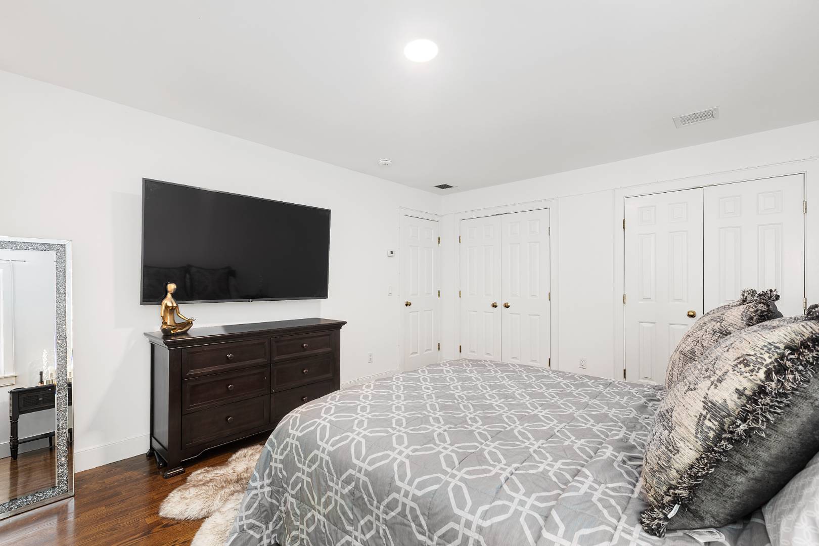25 Old Sag Harbor Road Bridgehampton, NY 11963 - Photo 14 of 19