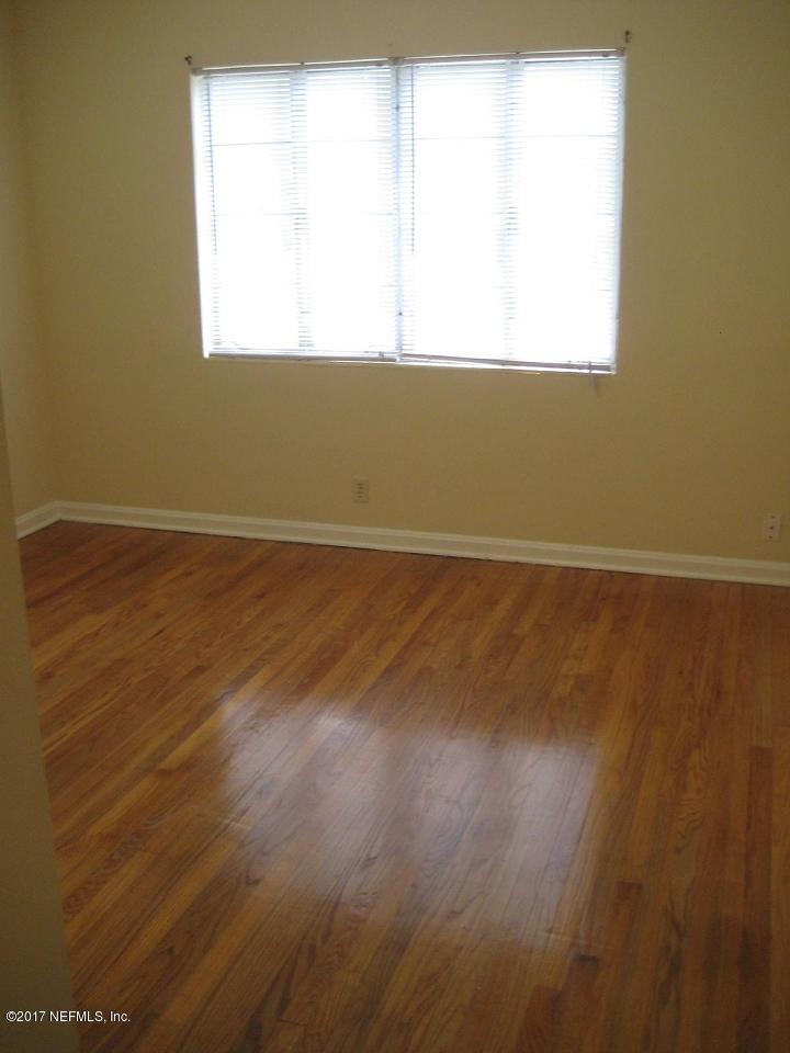 3161 Belden Circle, Unit 2 Jacksonville, FL 32207 - Photo 11 of 16 IMG_3183