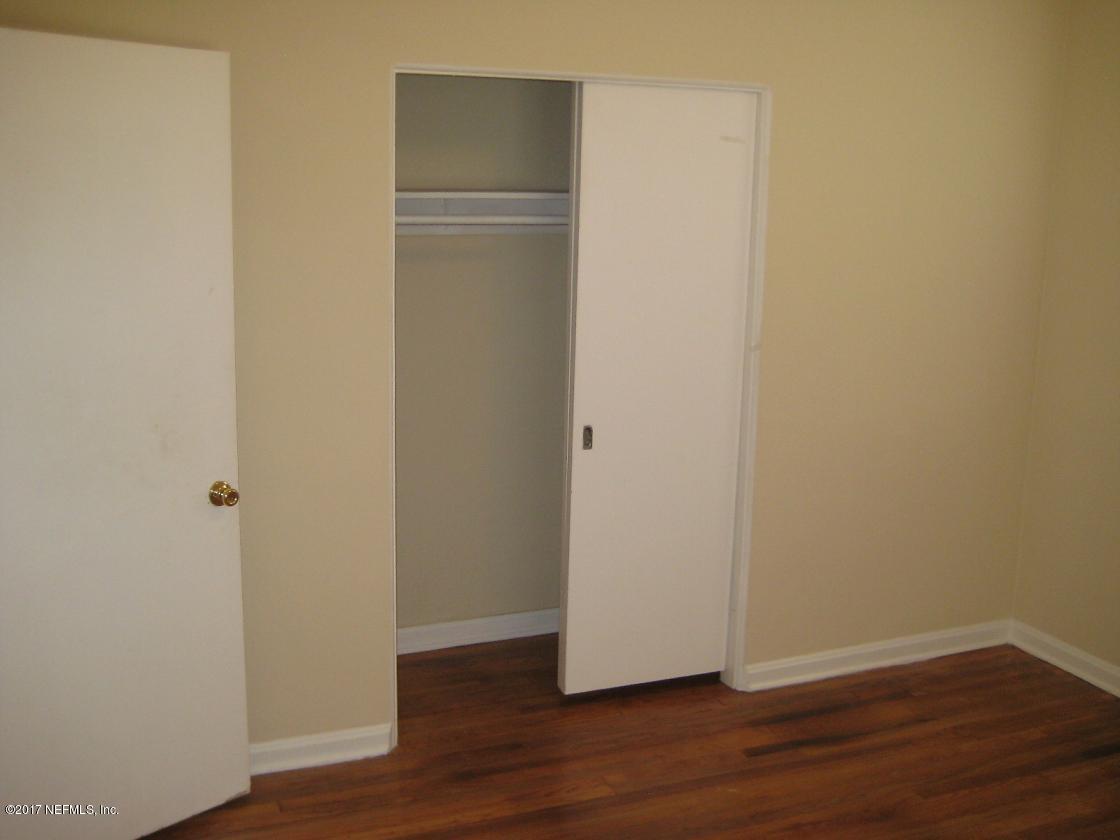 3161 Belden Circle, Unit 2 Jacksonville, FL 32207 - Photo 12 of 16 IMG_3184