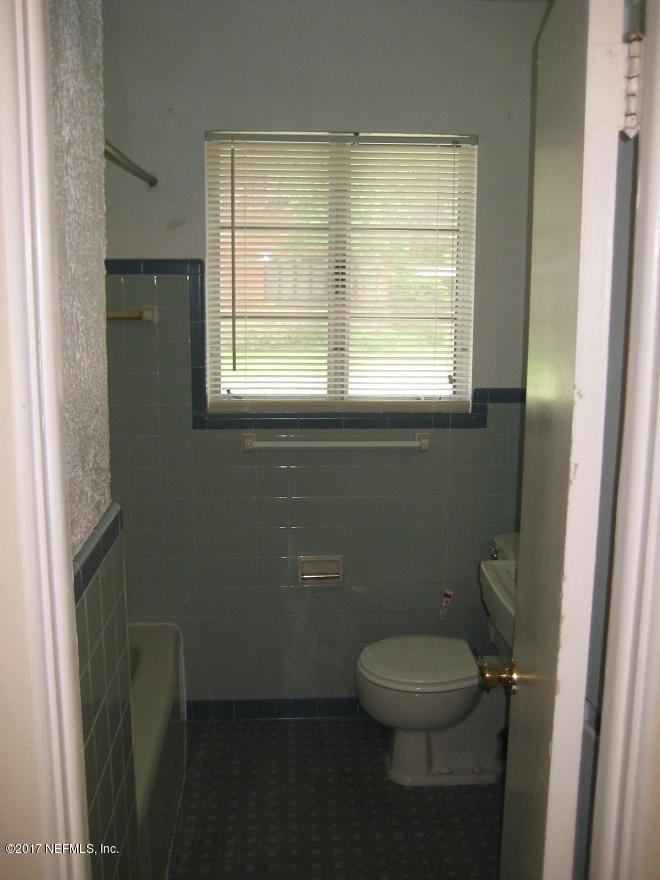 3161 Belden Circle, Unit 2 Jacksonville, FL 32207 - Photo 8 of 16 IMG_3180