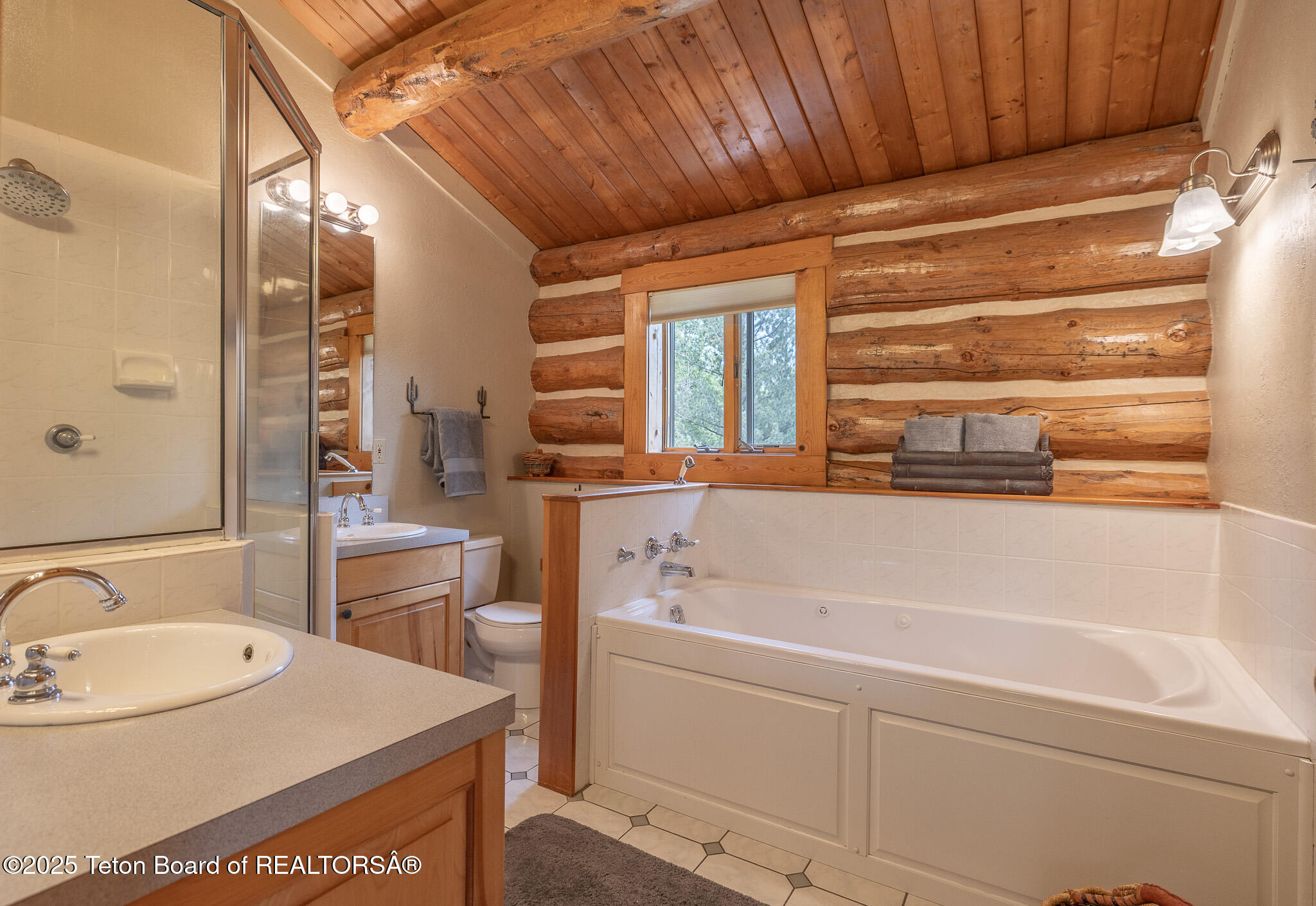 3760 Moose Wilson Road Wilson, WY 83014 - Photo 20 of 30 Primary Suite Bathroom