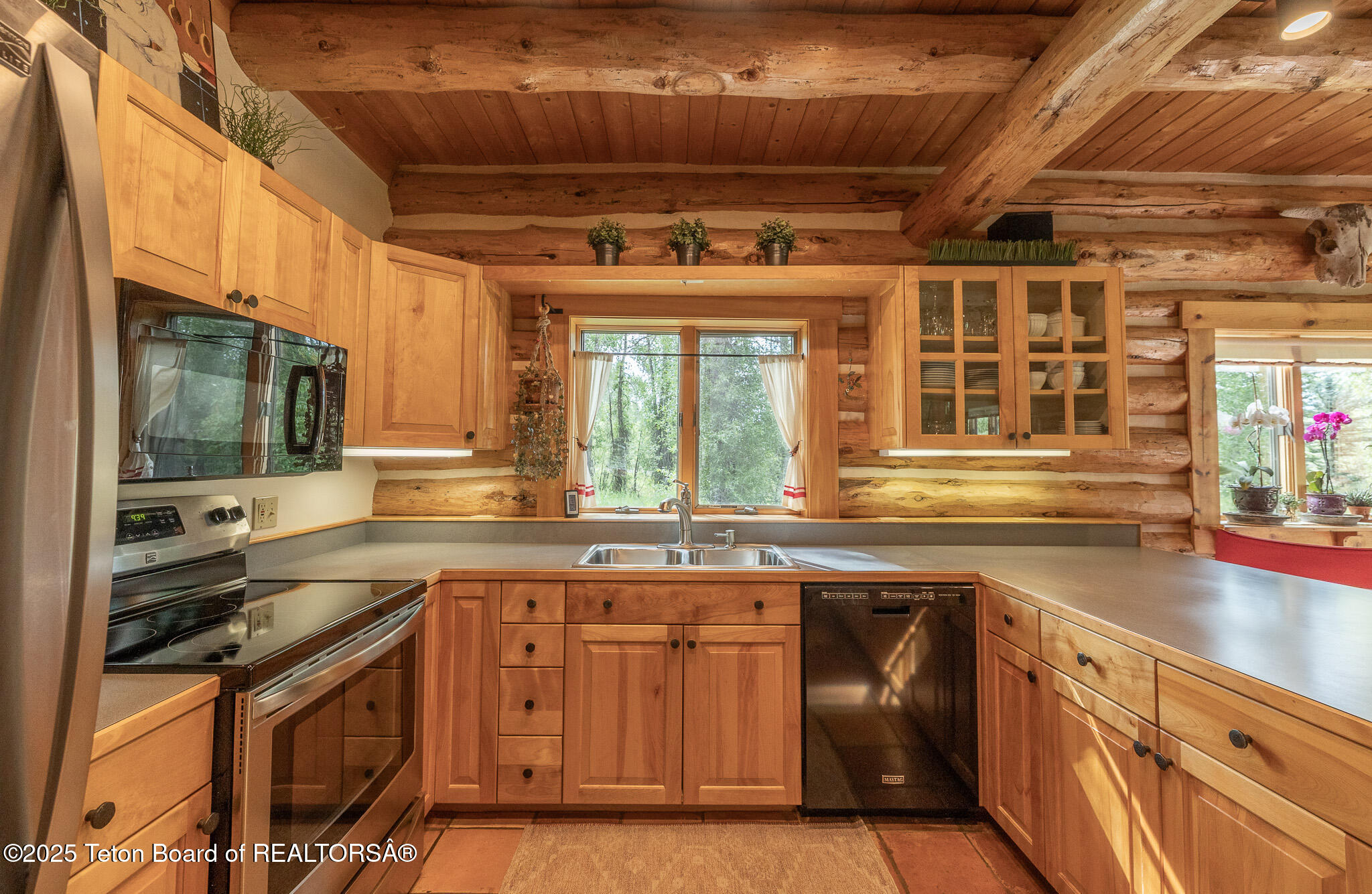 3760 Moose Wilson Road Wilson, WY 83014 - Photo 6 of 30 Kitchen