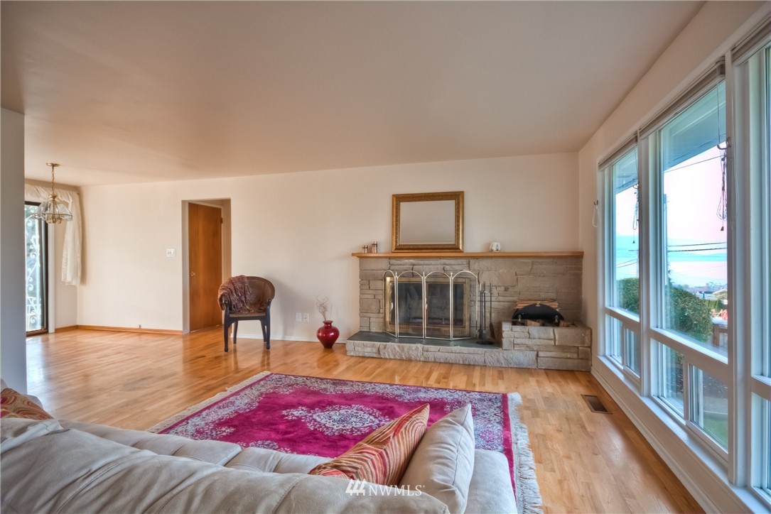 944 Walnut Street Edmonds, WA 98020 - Photo 10 of 18 Gallery Image 10
