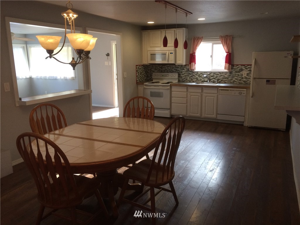 5541 East Pickering Road Shelton, WA 98584 - Photo 4 of 14 Gallery Image 4