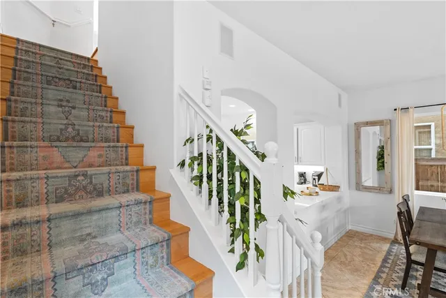 $2,350,000 | 513 Pecan Avenue, Huntington Beach, CA 92648