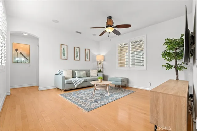 $2,350,000 | 513 Pecan Avenue, Huntington Beach, CA 92648