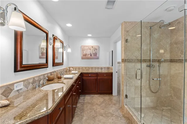 $2,350,000 | 513 Pecan Avenue, Huntington Beach, CA 92648