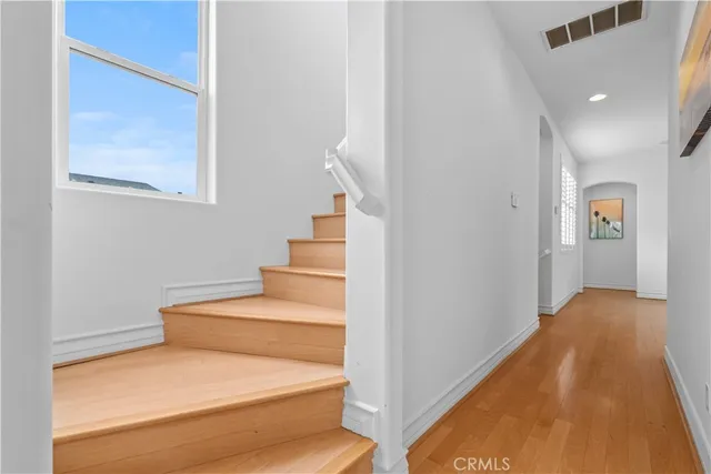 $2,350,000 | 513 Pecan Avenue, Huntington Beach, CA 92648