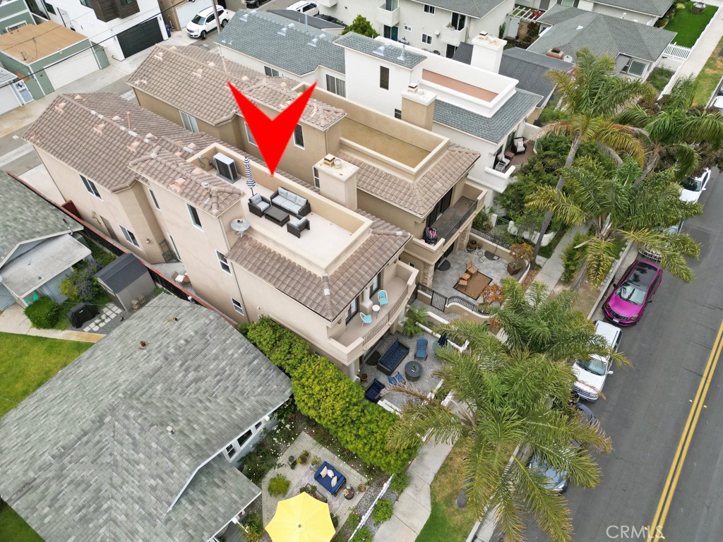 513 Pecan Avenue Huntington Beach, CA 92648 - Photo 45 of 46 an aerial view of residential house with outdoor space and swimming pool