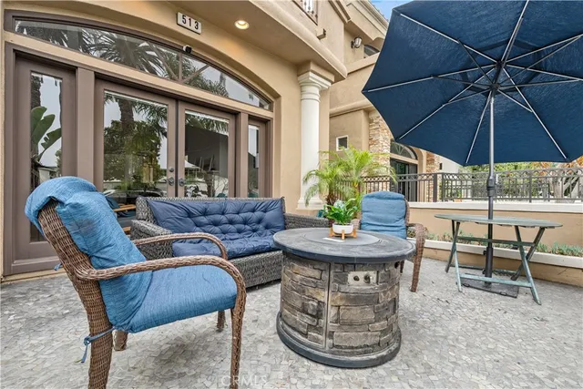 $2,350,000 | 513 Pecan Avenue, Huntington Beach, CA 92648