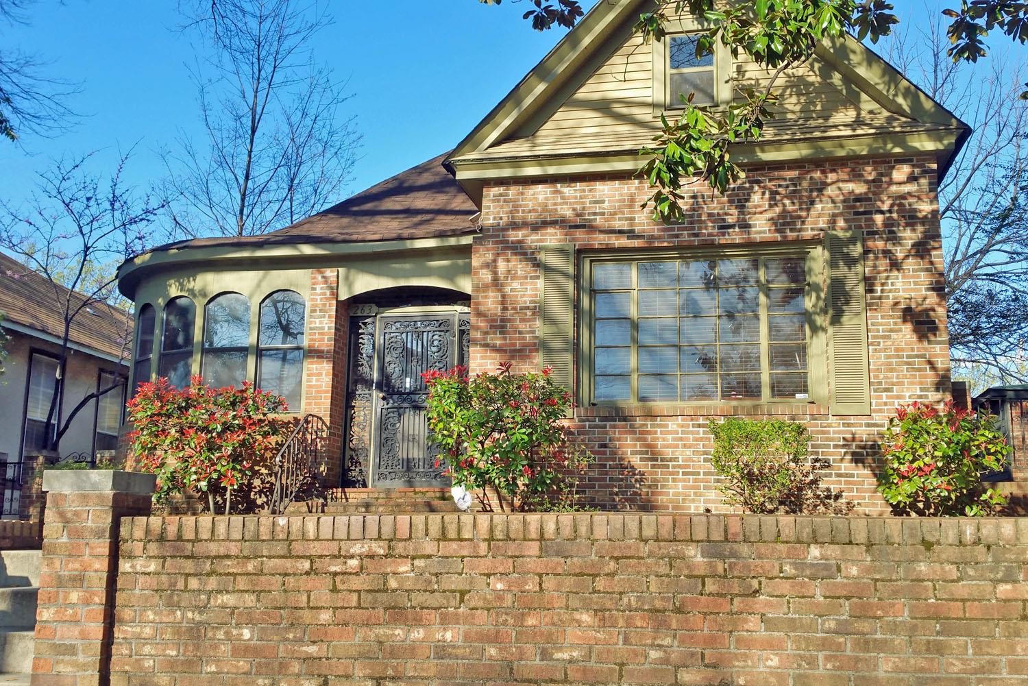 261 Pine Street, Memphis, TN 38104 Compass