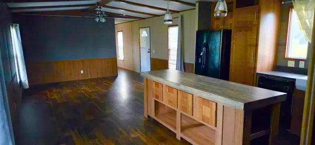 $1,400 | 416 Country Road 444, Dayton, TX 77535