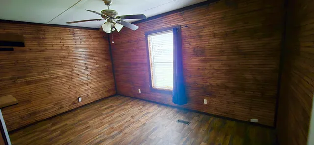 $1,400 | 416 Country Road 444, Dayton, TX 77535