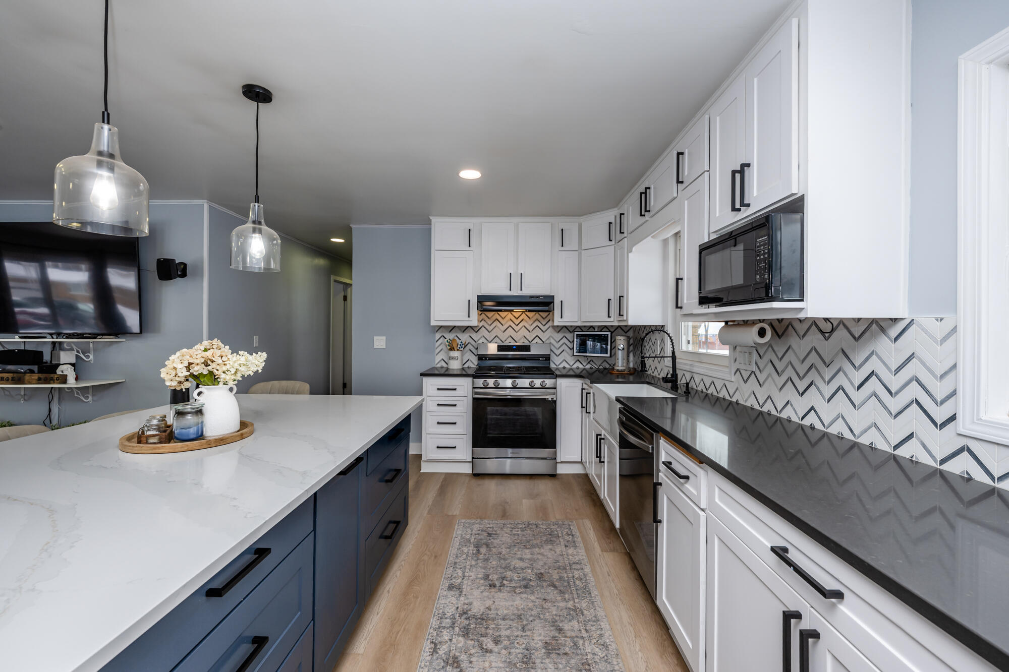 205 Jamesway Benton Harbor, MI 49022 - Photo 12 of 31 Jamesway-112